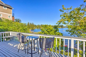 Lakeside Lacey Gem with Sauna and Private Dock